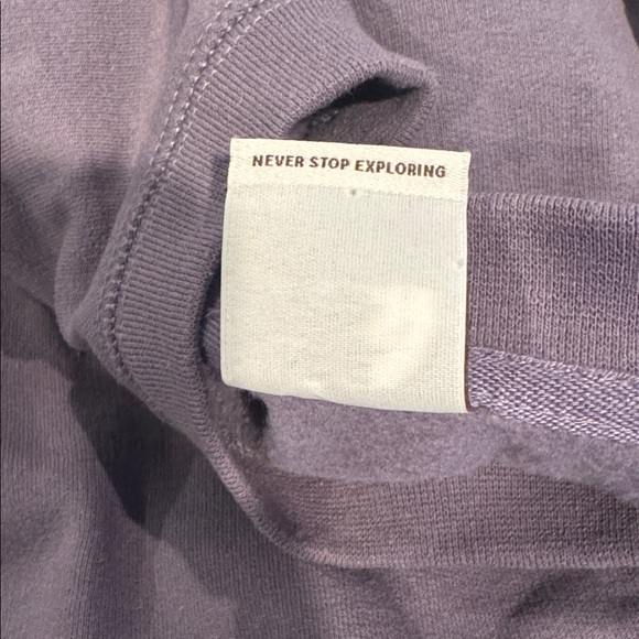 The North Face Lavender Crewneck Sweatshirt women’s medium purple sweatshirt M - Picture 4 of 7